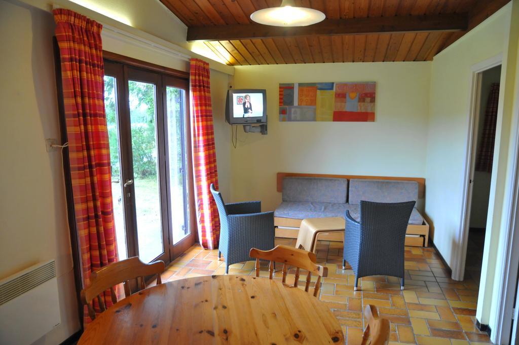 Village De Vacances De Vencimont Voneche ห้อง รูปภาพ