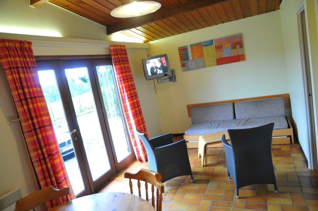 Village De Vacances De Vencimont Voneche ห้อง รูปภาพ